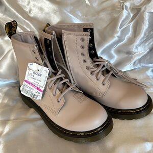 New Dr. Martens 25634 Taupe Leather Lace Up/Zip Ankle Boots.Kids US 3.